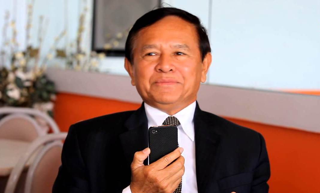 លោក កឹមសុខា